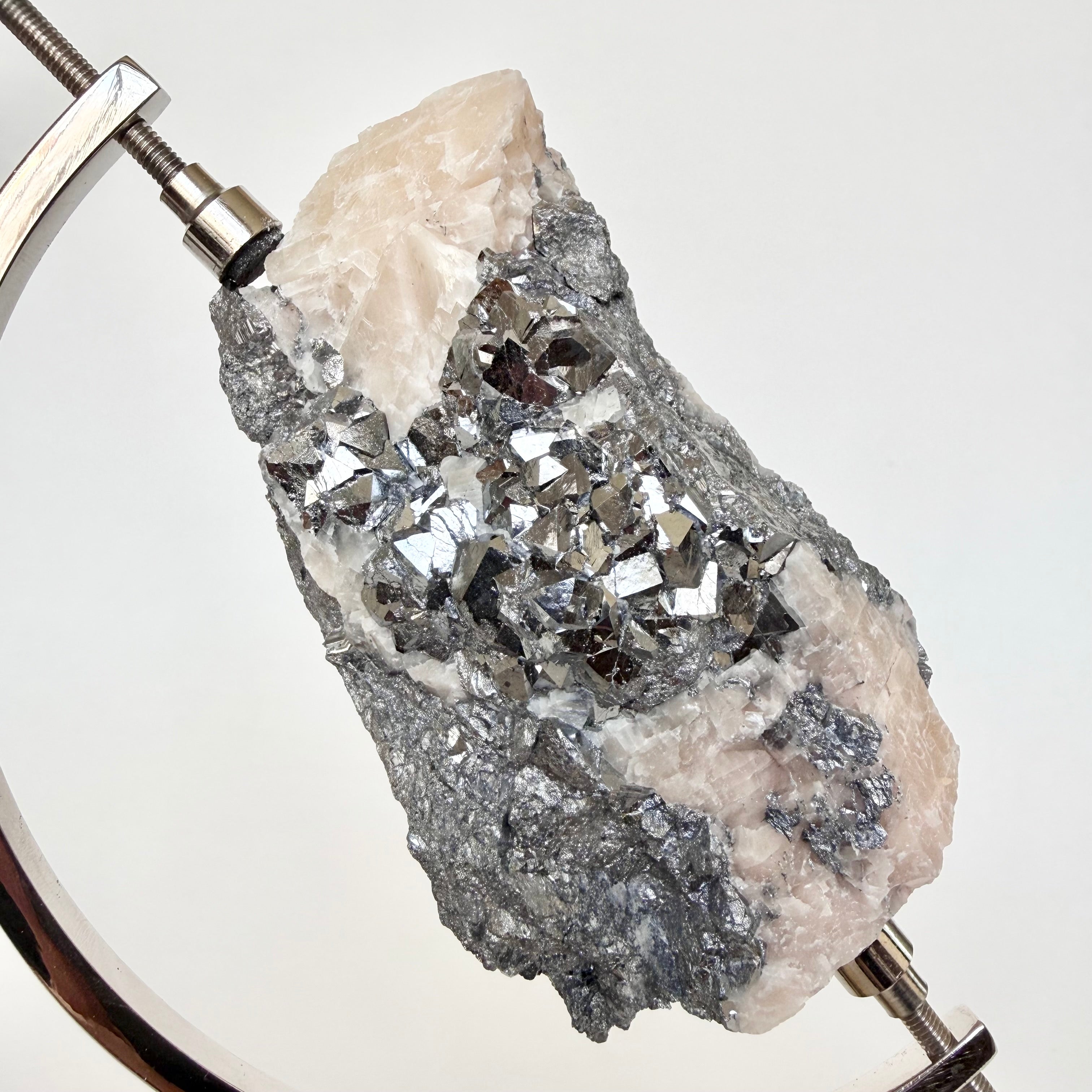 Skutterudite + Silver Arc Stand