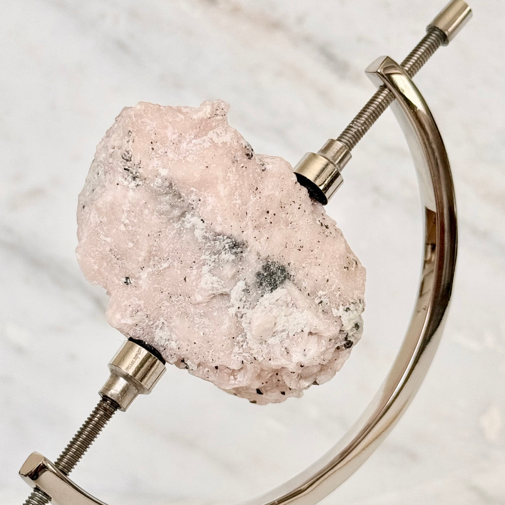 Dolomite + Chrome Arc Stand