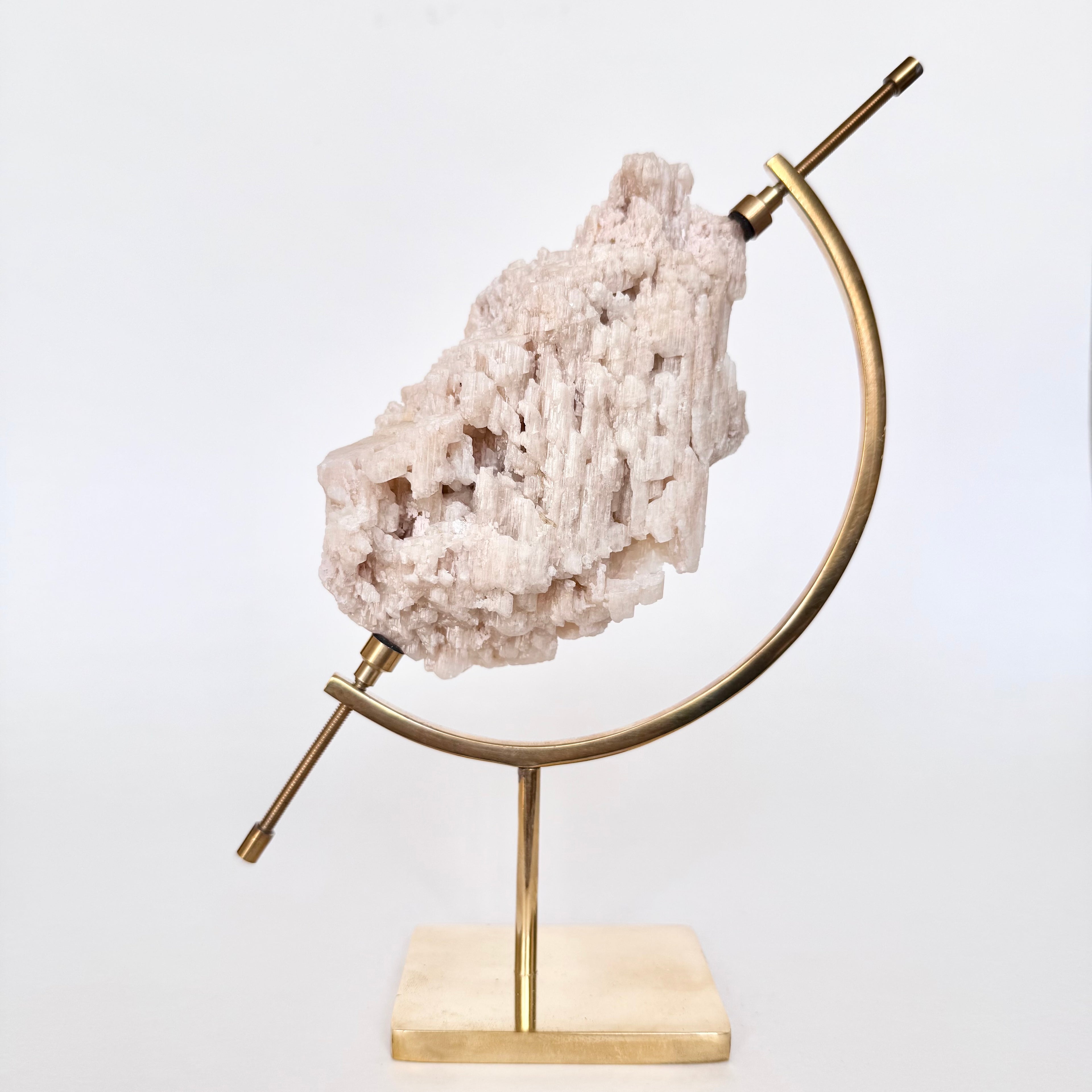 Beryllonite + Brass Arc Stand