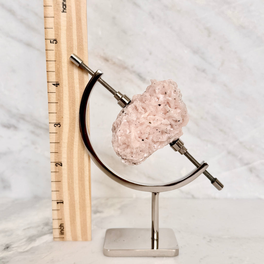 Dolomite + Chrome Arc Stand