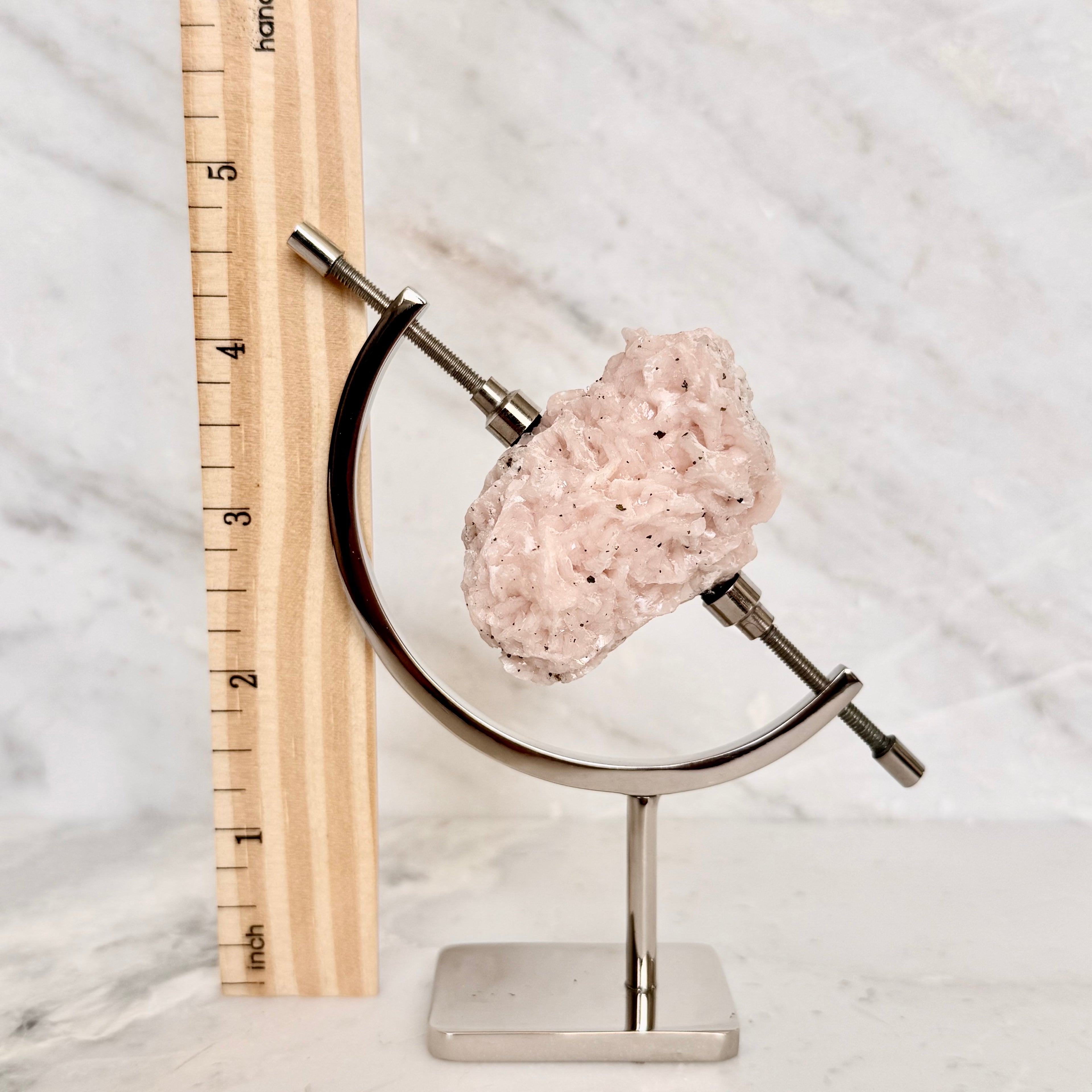 Dolomite + Chrome Arc Stand