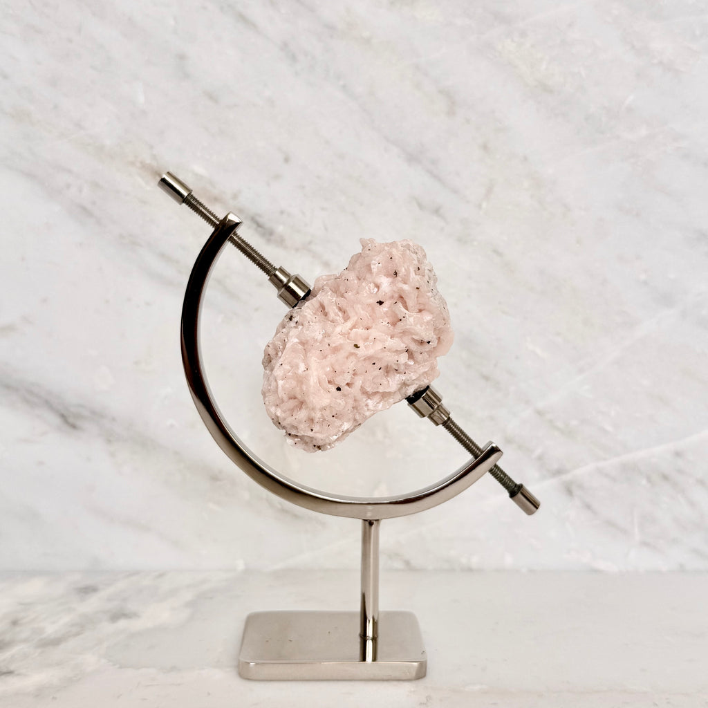 Dolomite + Chrome Arc Stand